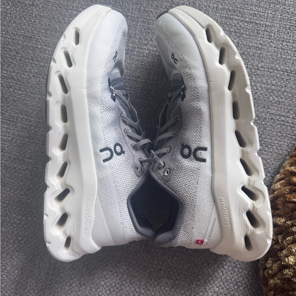 ON Running cloudtilt rock & ivory